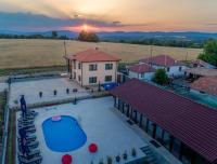 Guest House в Елена - снимка 10